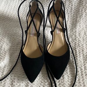Kristin Cavallari Chinese Laundry black heels